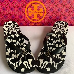Tory Burch Black Sandals Sz 9 M44